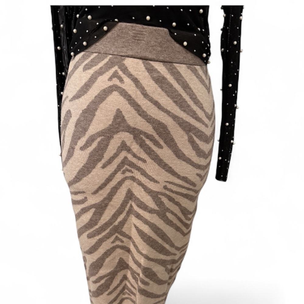 Carmen Marc Valvo Zebra Print Pencil Skirt - Brown and Cream
